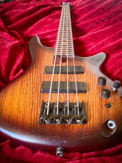 Ibanez SR500EZW Bass Active EQ 4 String Guitar