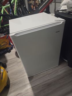 Mini Refrigerator 