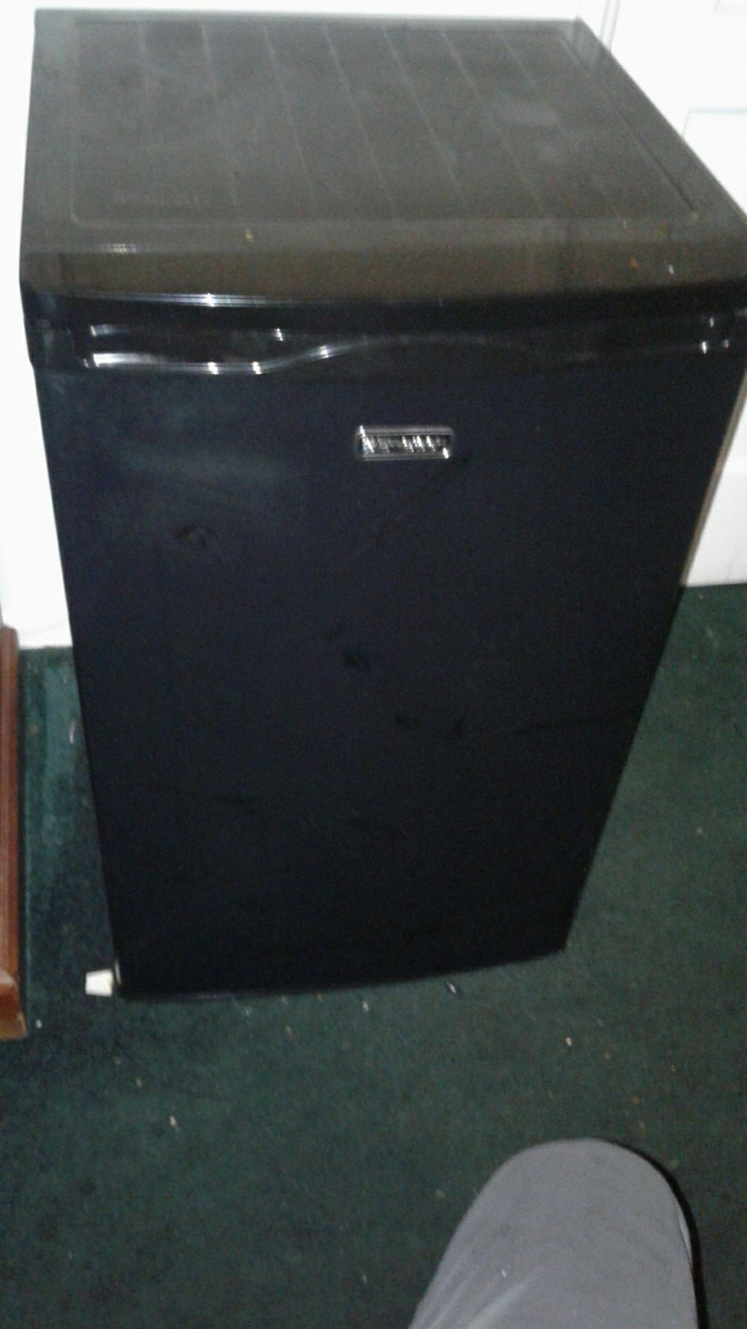 Emerson mini fridge with freezer