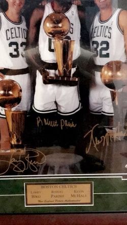 Framed Autographed Picture 26 3/Signed Aur3 Different Basketball Players With Certification! Larry Bird, Kevin Mchale And Robert Parish In And And Of