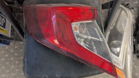 2016-2021 Honda Civic Sedan Tail Light Assembly - Driver Side Outer (Quarter Panel Mounted)