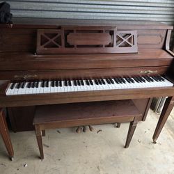 Whitney Kimball S402 88-Key Upright Spinet Piano Walnut Finish Brown Wood with Bench