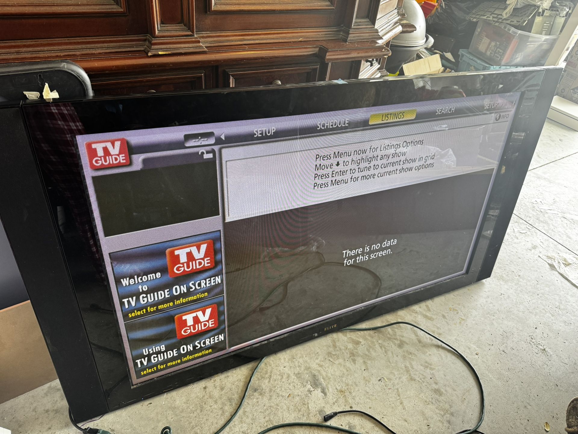 Pioneer 60” Plasma TV – Works Great! No Remote