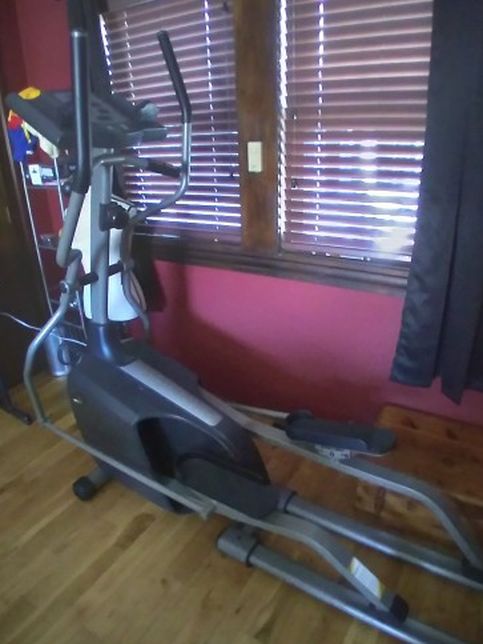Elliptical Exercise Machine