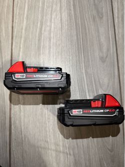 Milwaukee 2.0 18 volts batteries