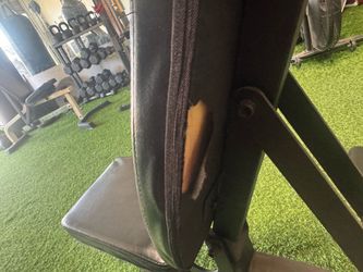 Bench (incline)