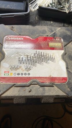 Husky bit socket set