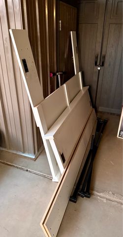 Ashley Queen Bed Frame & Rails!