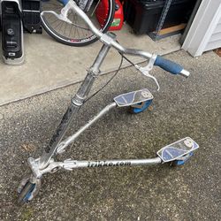 TRIKKE T8 3CV 3 WHEEL ADULT WHEEL CARVING SCOOTER FOLDABLE for