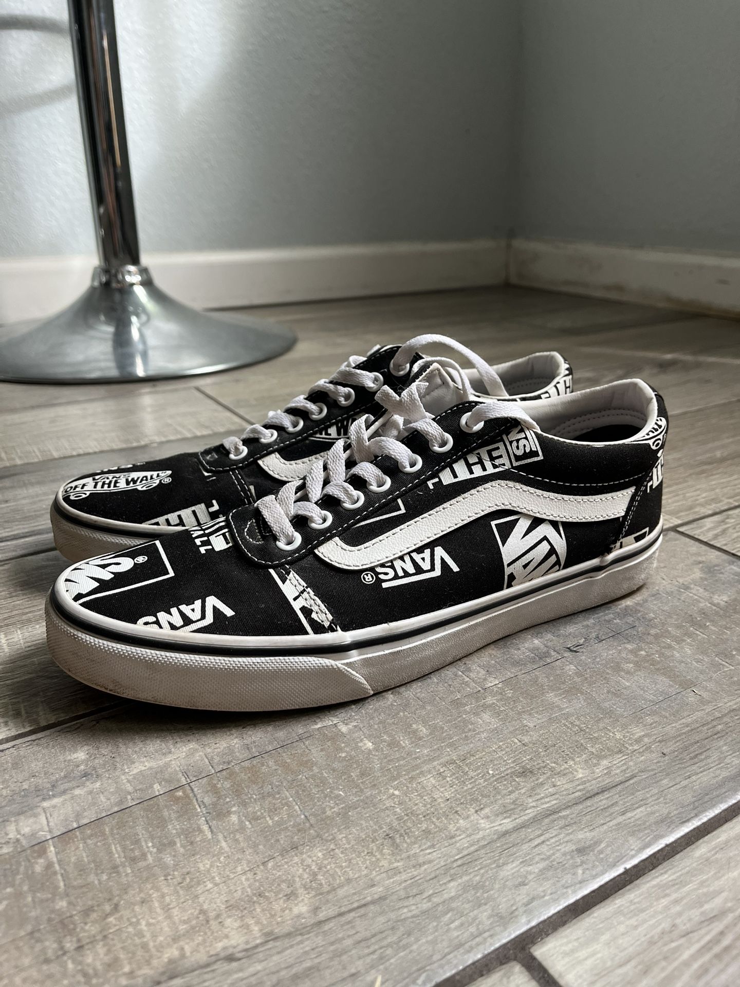 Vans Off The Wall Size 10