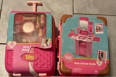 Glitz Girlz Kids Beauty Play Set Bundle $15 both firm