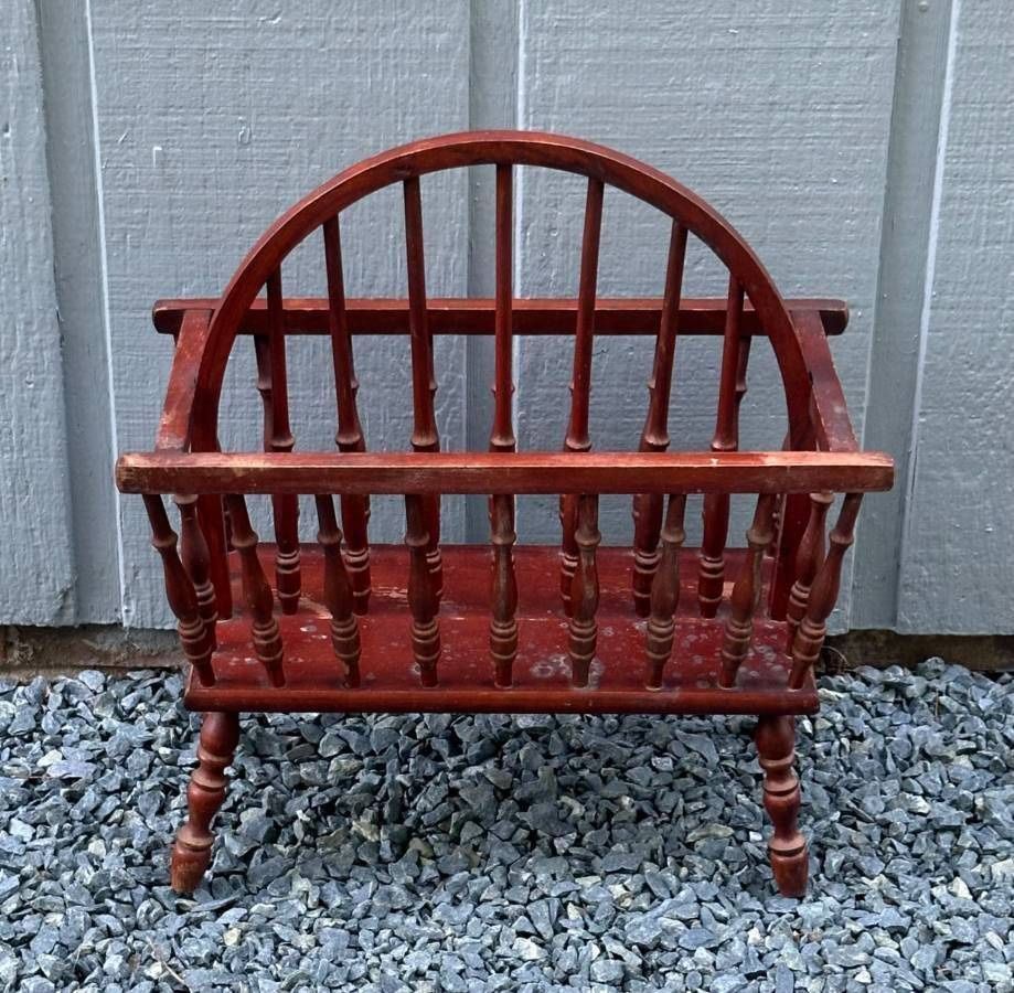 Vintage Antique Farmhouse Wood Spindle Wagon Wheel Magazine Holder Vinyl Records Storage Rack Stand