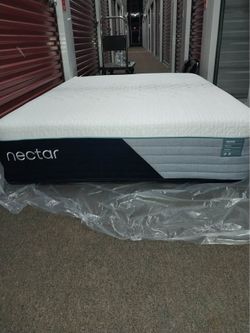 Nectar Luxe Hybrid King Mattress - $575 (Retail: $2,299)