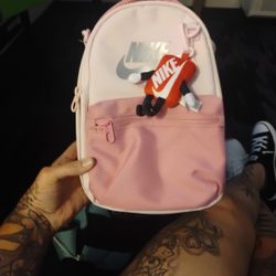 Nike Girls Lunch Box