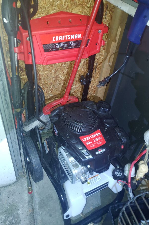 Craftsman Briggs & Stratton Pressure Washer 2800 PSI 163cc for Sale in
