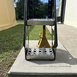 Frame Mounted Side Steps For Semi