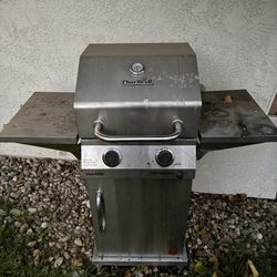 Working Gas Grill Needs To Be Cleaned 