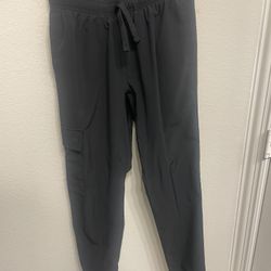 Under Armour Boys Black Dri Fit Joggers, M Like New 