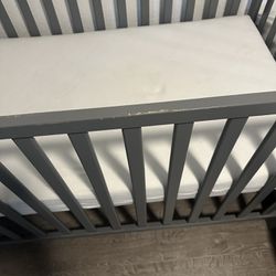 Baby Crib Grey 