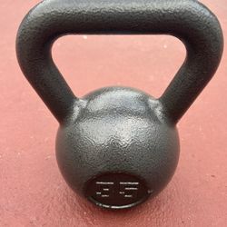 35.lbs X 1 Kettlebell