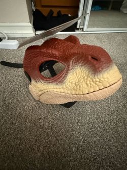 Movable dino mask