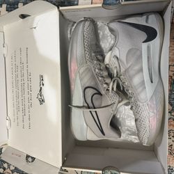 Nike Sabrina 1 Ionic Photon Dust