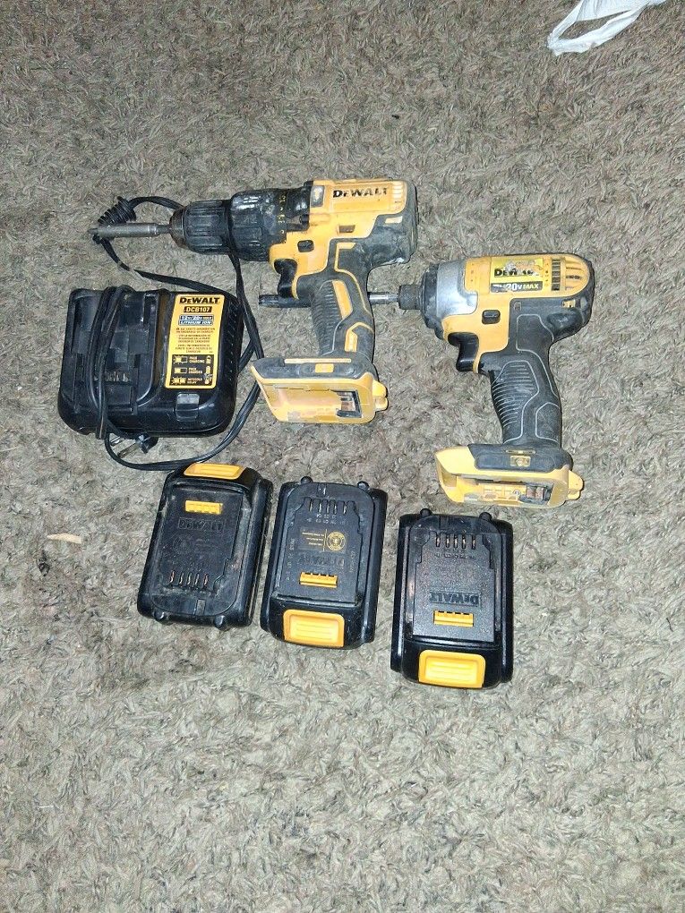 Cordless DEWALT Hammerdrill And Impact. (Brushless)