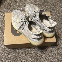 Yeezy 350 boost v2 static