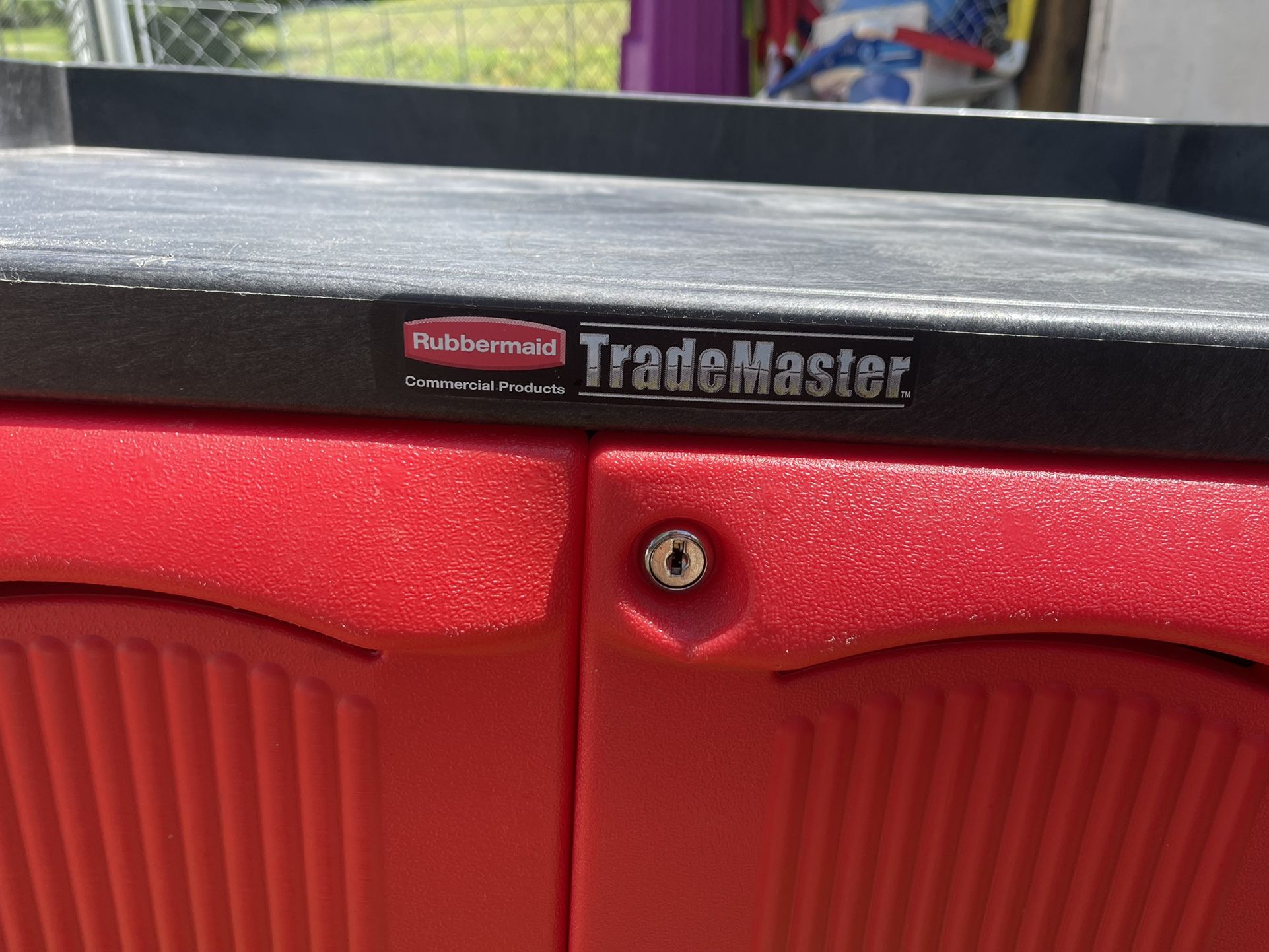 Rubbermaid Commercial Trademaster Cart