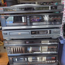 Early 90's  sterio and speakers