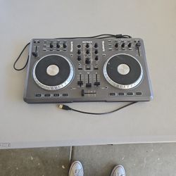 Numark Mixtrack