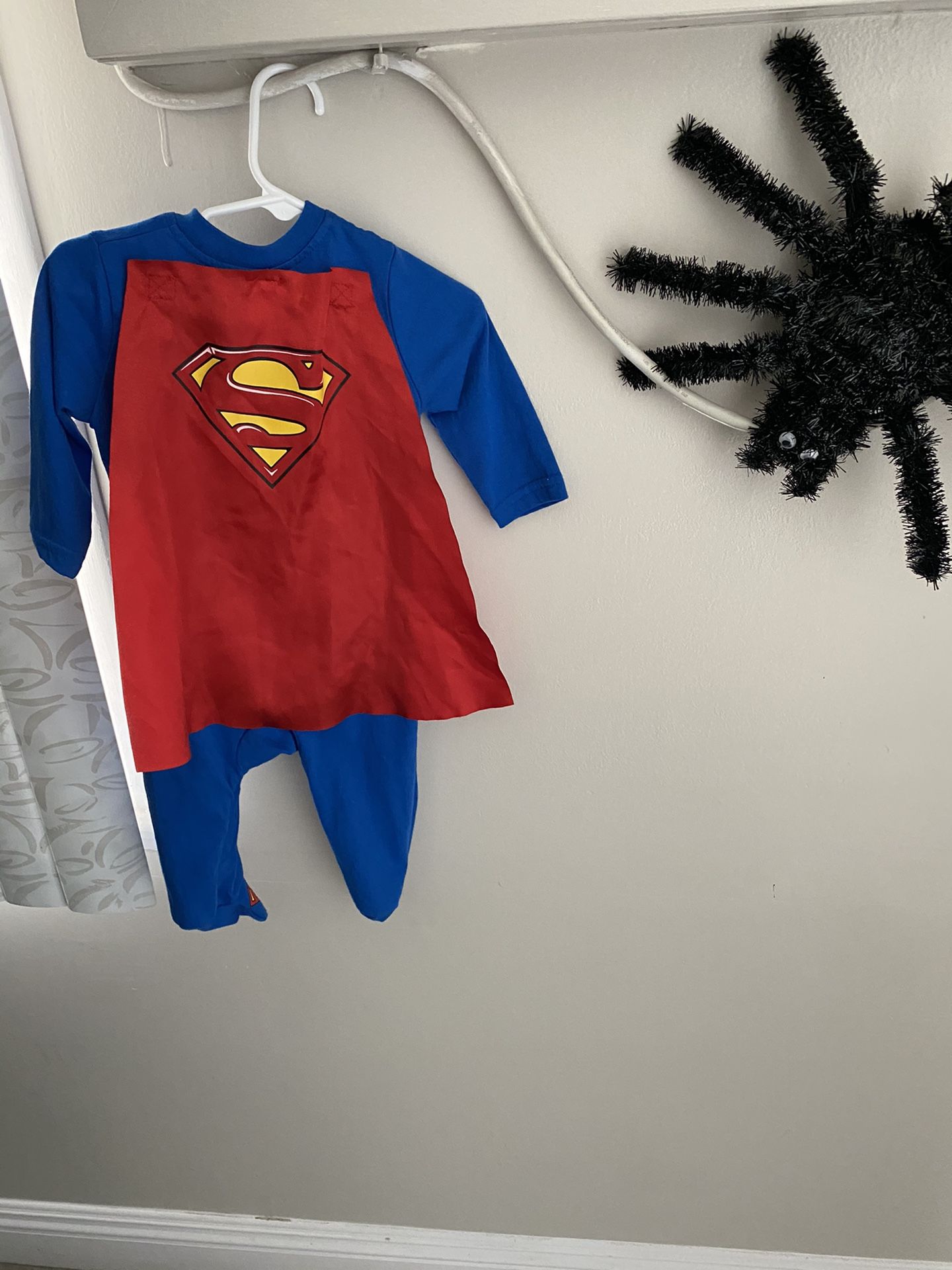 Superman onesie 6-9 months