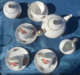 Vintage tea set for 4