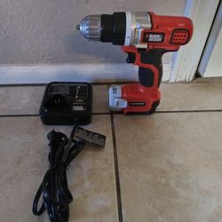 DRILL BLACK. Y DECKER 12.V