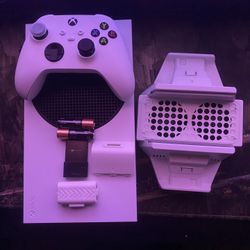 XBOX SERIES S BUNDLE!! 250$!!! 1.5 TB!! EVERYTHING INCLUDED IN PHOTO!!!