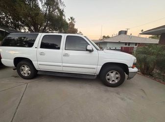 2003 Chevy suburban Lt