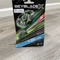 HASBRO Helm Knight 3-80N Beyblade X Starter BX-04
