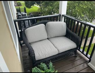 Wicker porch set