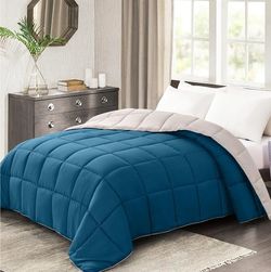 Teal/Ivory Reversible Twin Size Bedding