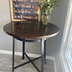 Tall Table With Matching Metal Chairs 