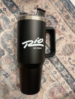 BRAND NEW 40oz Tumbler