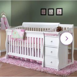 Crib/Adjustable Bed w/ Dresser/Changing Table