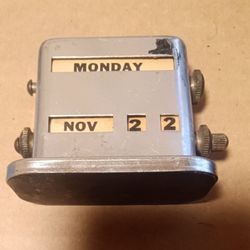 RARE! ANTIQUE! 1940's Silver Metal VINTAGE Park Sherman Perpetual Desk Calendar!