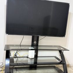 👉Samsung 55” Curved 4K Smart TV (UN55TU8300) – Works Perfect 👉 Glass TV Stand with Mount – Moder