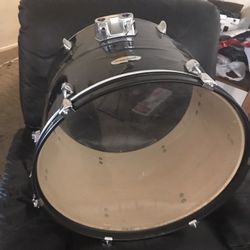 Starcaster Kick Drum