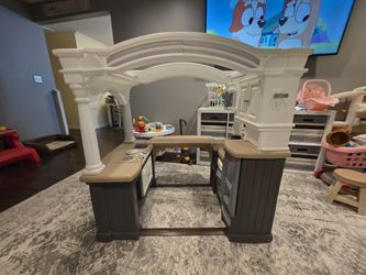 Step 2 Grand Walk In Kitchen 