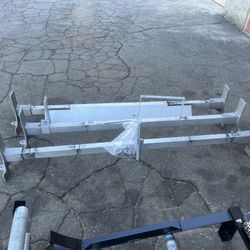 American Van Aluminum Pipe/ Ladder Rack 