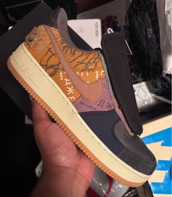 Travis Scott Air Force one