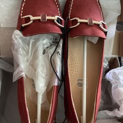 Liz Claiborne Rust Color Shoes