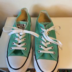 Brand New Converse Chuck Taylor  Aqua Women’s 7